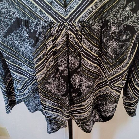 Free People Walking on a Dream Tunic Top Black White S NWOT - Picture 5 of 10